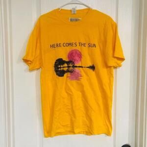 Fruit Of The Loom Mens T-Shirt Cotton Here Comes The Sun Crew Neck Yellow Medium